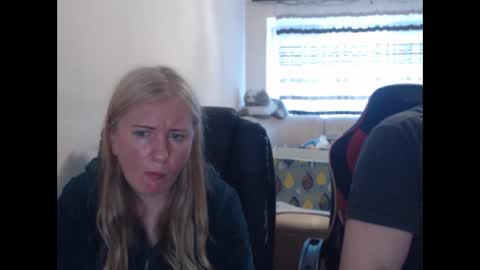 JenisAndPeter online show from May 15, 4:25 pm