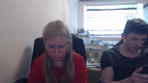 JenisAndPeter online show from May 6, 7:36 am