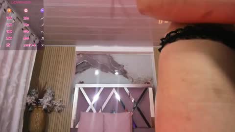 jenna_tay1 online show from May 20, 8:37 pm