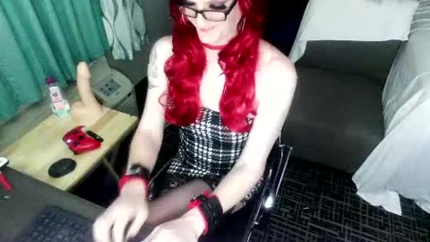 Snapshot of jennacd4life chatting on January 31, 2:58 am Jenna Cross online show from January 31, 2:58 am