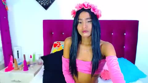 jenn online show from October 16, 9:20 am