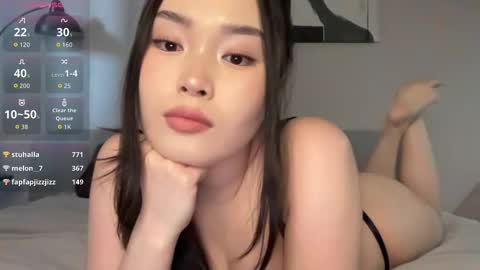 jennie_yung online show from February 23, 6:37 am