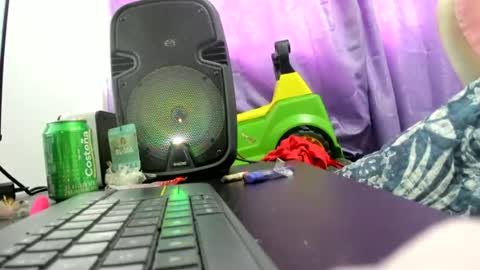 jennifer_bodyy0404 online show from July 11, 10:35 pm