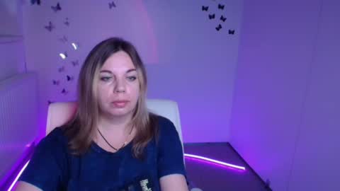 Jennifer online show from September 28, 5:49 am