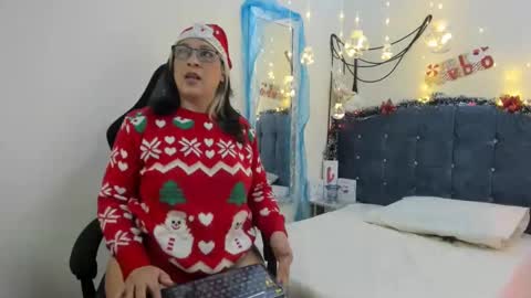 JenniferBrowl online show from December 11, 11:08 am