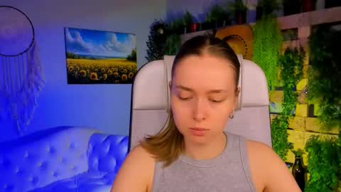 Jennifer online show from October 21, 10:09 am