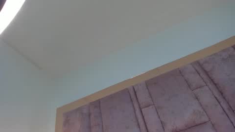 Snapshot of jenniferhillss chatting on September 15, 7:32 am U can call me Angel online show from September 15, 7:32 am