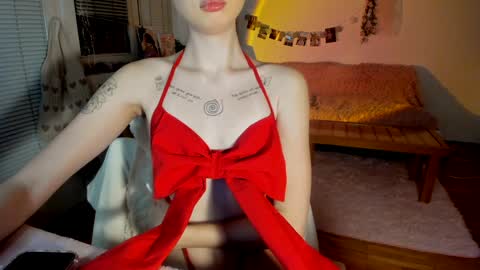 Snapshot of jenny_cox_love chatting on December 15, 9:42 pm Jennifer Jenny Darling online show from December 15, 9:42 pm