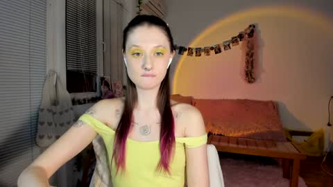 Snapshot of jenny_cox_love chatting on December 6, 10:24 pm Jennifer Jenny Darling online show from December 6, 10:24 pm
