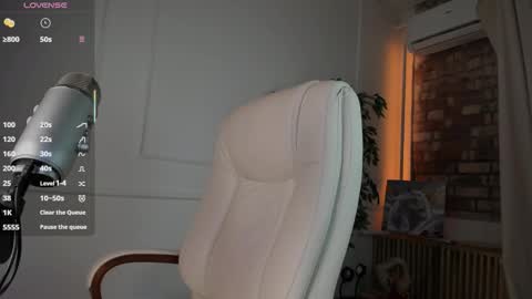 jenny_harringtons online show from September 25, 11:06 am