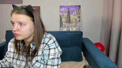 Snapshot of jenny_jimmy chatting on February 28, 8:42 am Jenny online show from February 28, 8:42 am