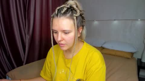 Jenny online show from October 23, 9:22 am