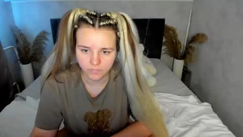 Jenny online show from February 20, 6:26 am