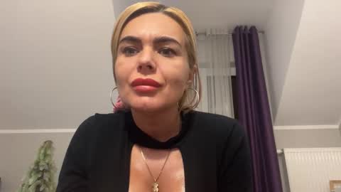 Jenny online show from February 3, 11:09 am