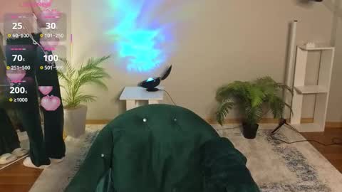 CHRIS online show from November 9, 11:46 am