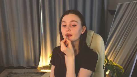 CHRIS online show from March 15, 12:30 pm