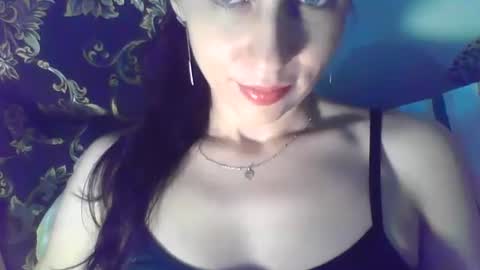 Snapshot of jennyferdoe chatting on September 12, 9:22 am jennyferdoe online show from September 12, 9:22 am