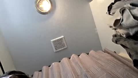 Lous online show from March 1, 10:47 pm