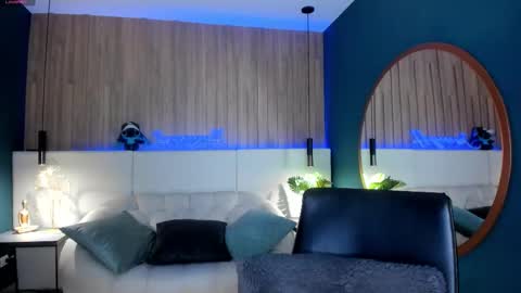 Jeremy online show from November 16, 9:39 pm