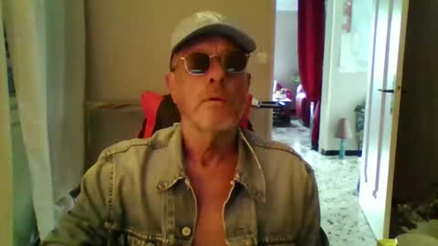 jerflor online show from November 2, 2:17 pm