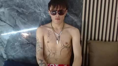 Jerom xx online show from October 17, 11:42 pm