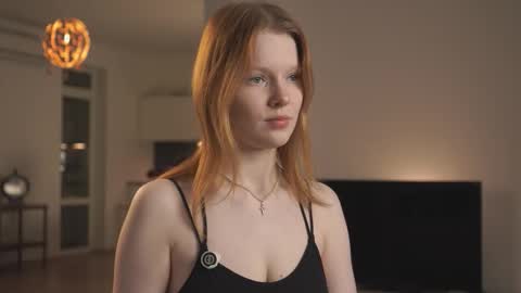 Molly online show from October 1, 5:01 pm