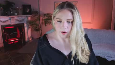 jes_solar online show from November 21, 10:30 pm