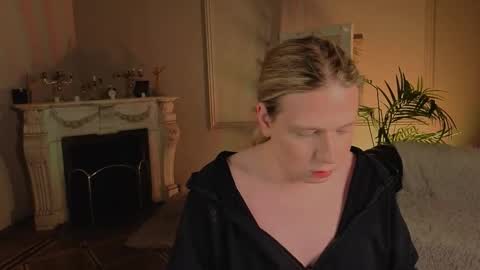 jes_solar online show from February 4, 9:51 pm