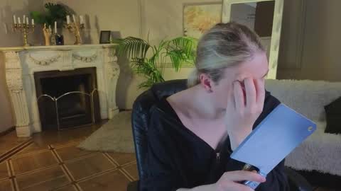 jes_solar online show from September 12, 11:34 am