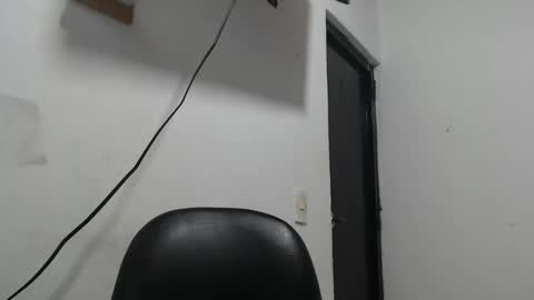 Snapshot of jess_beaut chatting on September 11, 1:07 am jess_beaut online show from September 11, 1:07 am