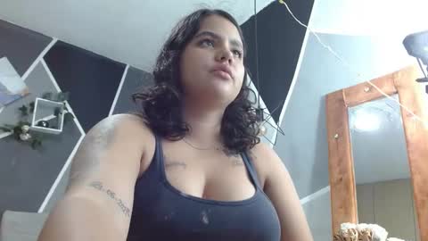 Snapshot of jess_beauty chatting on December 8, 8:04 pm jess beauty online show from December 8, 8:04 pm