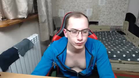 Snapshot of jess_nest chatting on February 25, 7:27 pm Jess online show from February 25, 7:27 pm