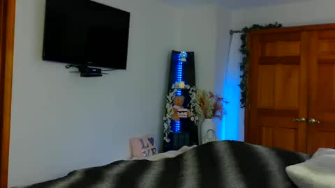Snapshot of jessabelle_diamond chatting on December 11, 3:26 pm Jessabelle Diamond online show from December 11, 3:26 pm