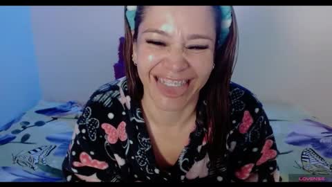 Snapshot of jessi_robertss chatting on September 18, 6:01 pm jessica online show from September 18, 6:01 pm