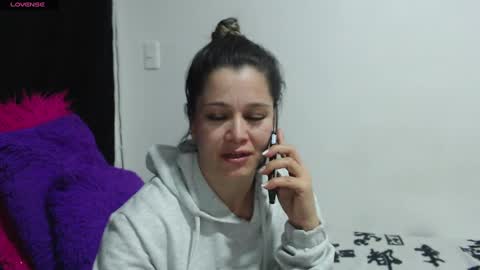 Snapshot of jessi_robertss chatting on January 21, 12:36 am jessica online show from January 21, 12:36 am