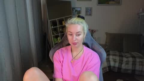 Snapshot of jessica_hanson chatting on February 4, 8:24 am Jessy online show from February 4, 8:24 am