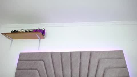 Jessica Kraft online show from September 26, 2:30 am