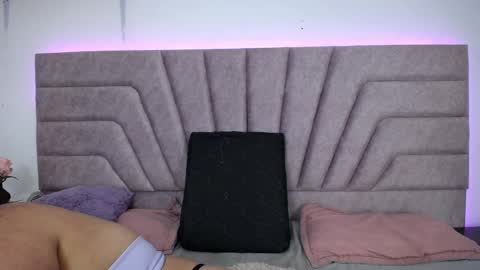 Jessica Kraft online show from March 31, 2:01 am