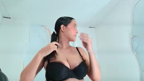 Jessica  online show from February 12, 8:56 pm