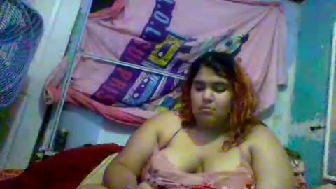 Snapshot of jessicarabbits4 chatting on September 12, 1:51 am dovedianna online show from September 12, 1:51 am