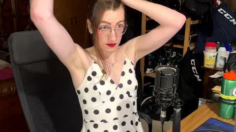 Jessica Starla online show from April 29, 10:14 pm