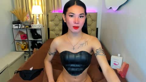Snapshot of jessie_empress chatting on February 23, 7:07 pm Your naughty Jessie online show from February 23, 7:07 pm