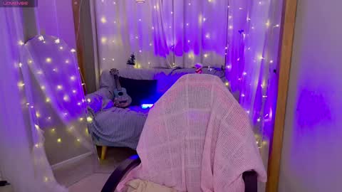 Jessi online show from December 25, 1:41 pm