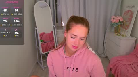 Jessi online show from October 3, 1:30 pm