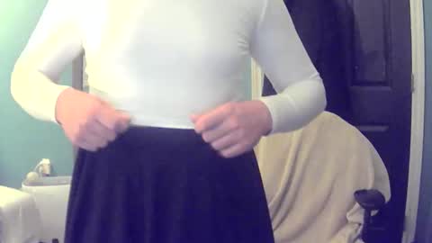 jessiethefeeling online show from December 3, 6:25 am