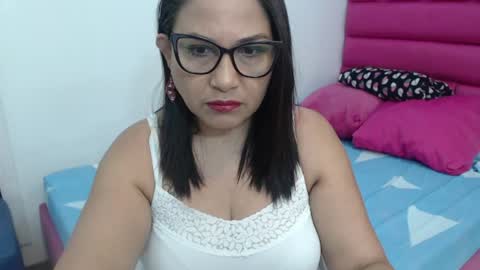 paola online show from July 29, 12:38 pm