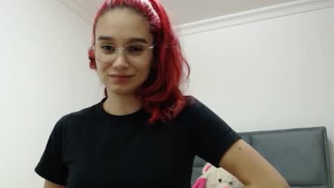 Snapshot of jessilop_ chatting on January 24, 6:57 am Jessi Lop online show from January 24, 6:57 am
