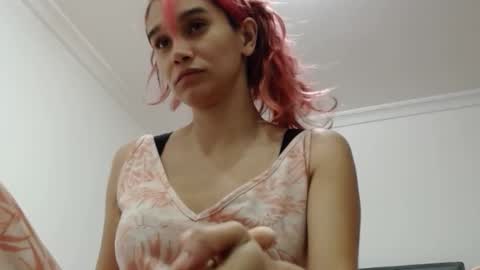 Snapshot of jessilop_ chatting on December 4, 7:55 am Jessi Lop online show from December 4, 7:55 am