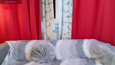 JessTheWicked online show from September 12, 8:38 am