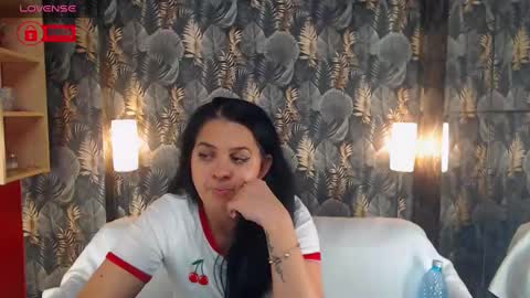 JessTheWicked online show from December 1, 9:06 pm